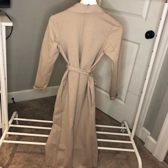 LOCK & KEY TAN/ CREAM TRENCH STYLE COAT - Picture 5 of 5